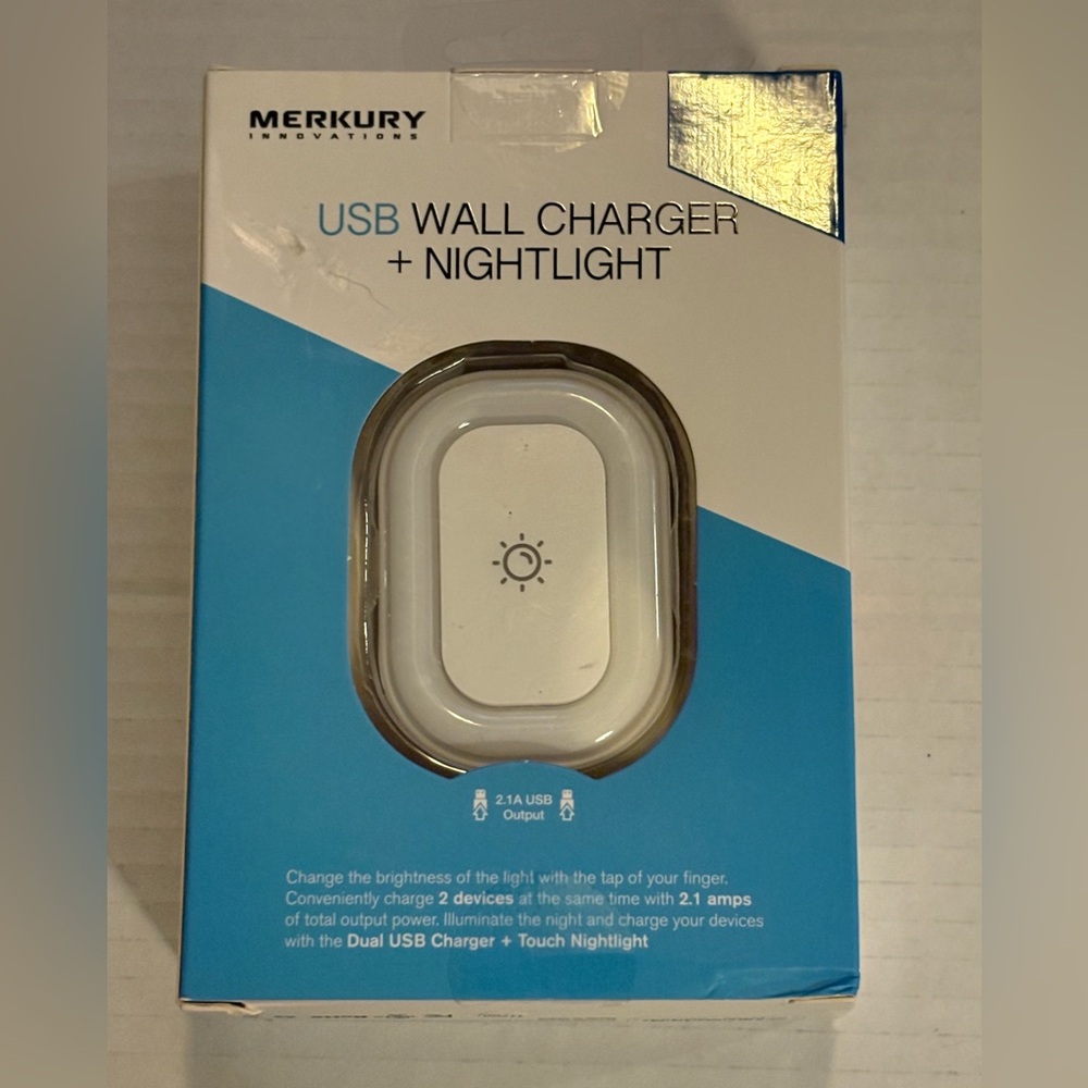 Merkury Innovations USB Wall Charger Night Light Dual USB 2.1A Touch Dimmer